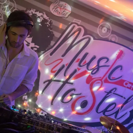 Music (adults Only) * Cartagena